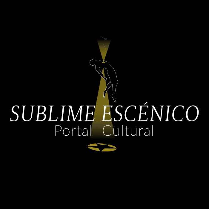 A theatrical performance on stage with a "Sublime Escénico" logo highlighting Colombian culture and theatrical art.