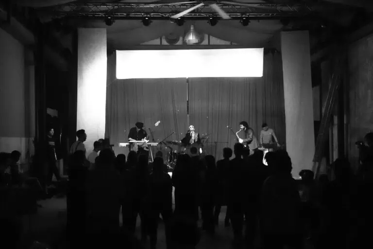 文件名：live-musical-event-live-culture.jpg。