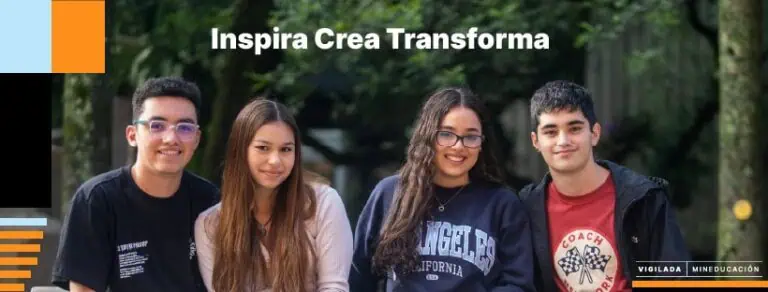 Des jeunes heureux profitent d’un événement innovant axé sur l’inspiration, la créativité et la transformation sociale, favorisant la participation communautaire et le leadership.