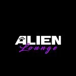 Alien Lounge, un logo futuriste avec un thème extraterrestre, présente un fond noir avec du texte blanc et violet, idéal pour promouvoir des événements et des espaces liés à l'innovation et à la culture pop.