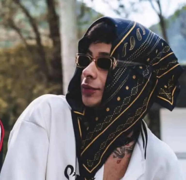 Mariage, mode et style, tendances actuelles, accessoires et accessoires événementiels, tendances mode, style personnel, accessoires de mode, innovation mode, looks modernes, mode urbaine, événements mode.