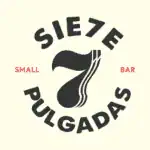 Siete Pulgadas 是一家小酒吧，有着黑白相间的标志，是哥伦比亚一个舒适现代的场所，是燃烧脂肪和享受饮品的理想之地。