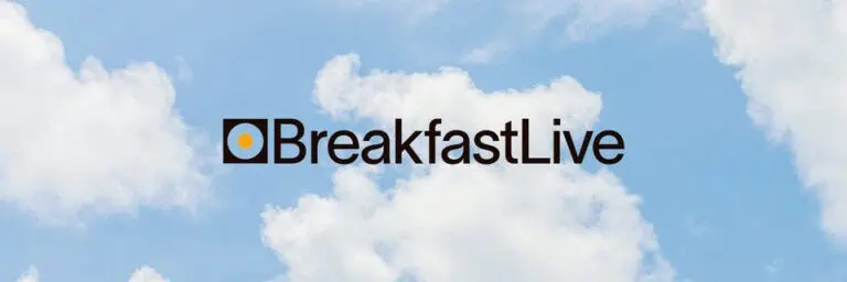 在 BreakfastLive 活动中享用商务早餐，与会者可以在专业、现代的环境中进行人脉拓展和会议交流。