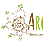 Un design floral organique avec un message de croissance et de vie, le logo d'Arcaviva, une entreprise d'événements et de développement durable en Colombie.