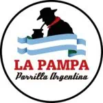 标志中以阿根廷高乔人的象征为灵感，描绘了一个戴着帽子、叼着烟斗的男人的剪影，该标志融合了阿根廷的文化元素和事件。