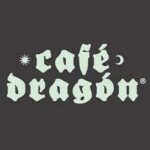 Café Dragón logo en estilo moderno y oscuro, representando la marca para eventos y promociones.