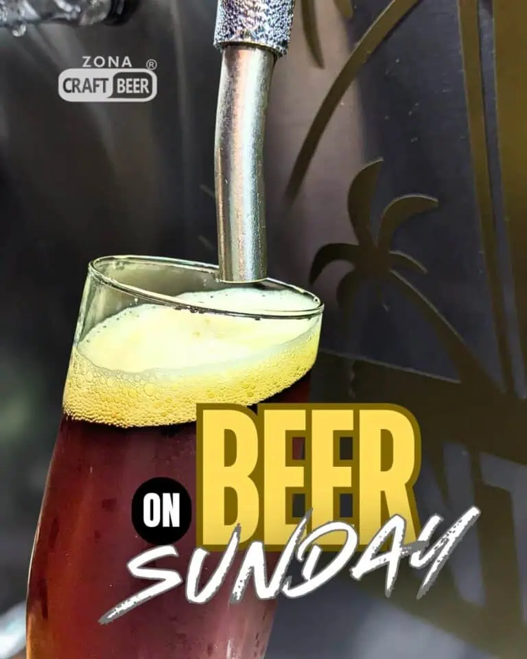 现代背景下，精酿啤酒从龙头倒入杯中。