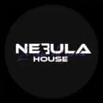 Coin de NEBULA HOUSE, un lieu de vie nocturne et d'événements en Colombie qui combine musique moderne et atmosphère sophistiquée pour des expériences mémorables.