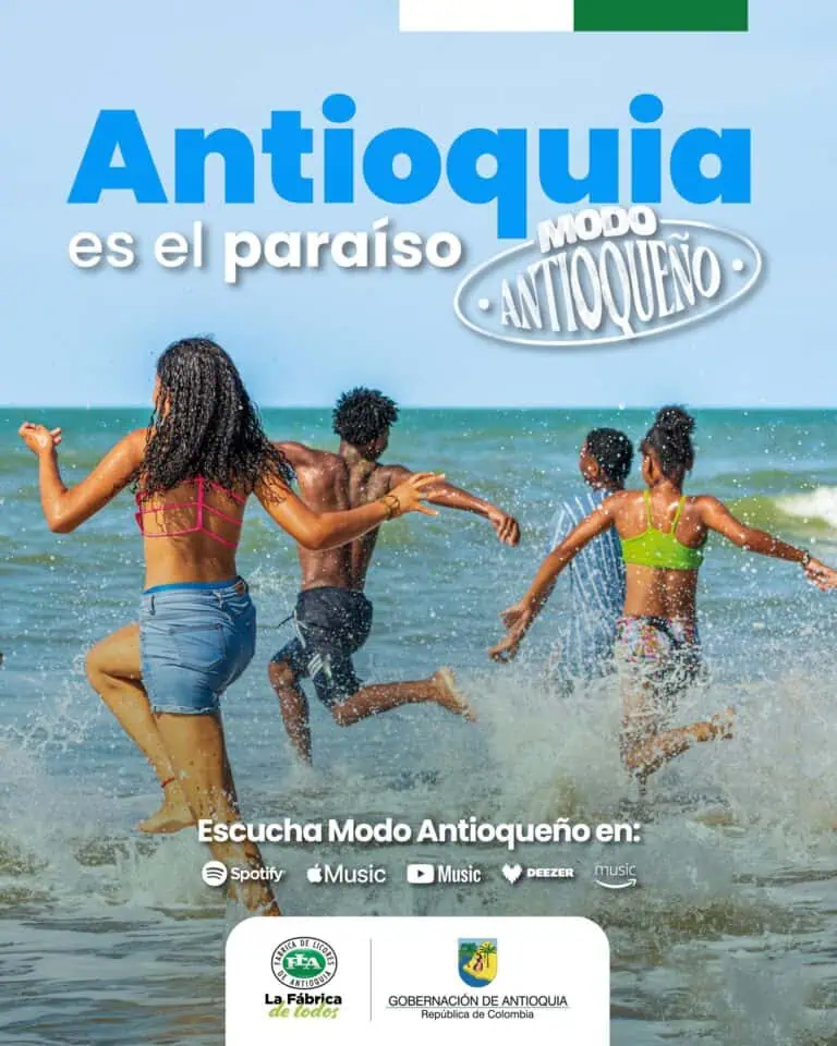 Antioquia, paradis touristique avec plages et activités nautiques, promeut le Modo Antioqueño et des plateformes musicales telles que Spotify, Apple Music et Deezer, promouvant des événements culturels et récréatifs dans la région.