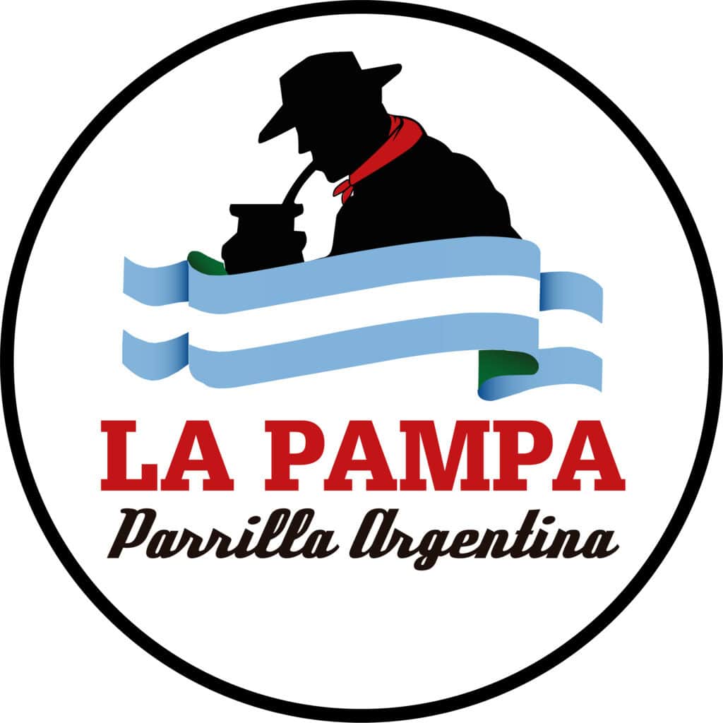 Cerca del logo de La Pampa con temática de vaca y campo argentino, representando la tradición de la parrilla argentina, en colores que destacan la cultura y gastronomía del país.