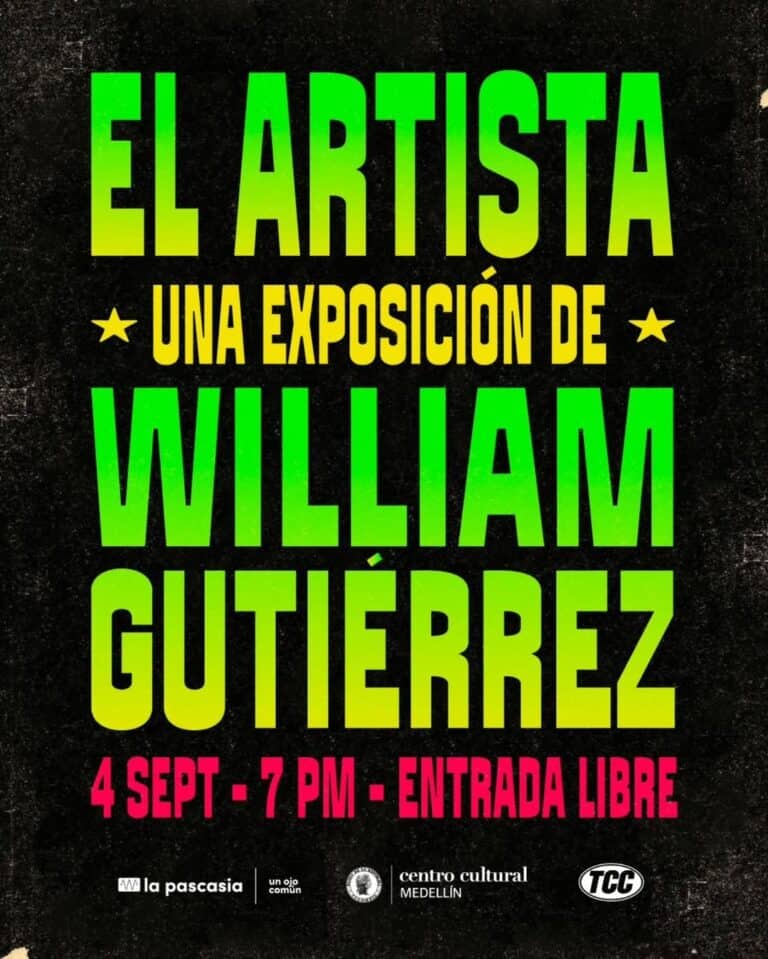 Artista en exhibición en el centro cultural Medellín para la exposición de William Gutiérrez.