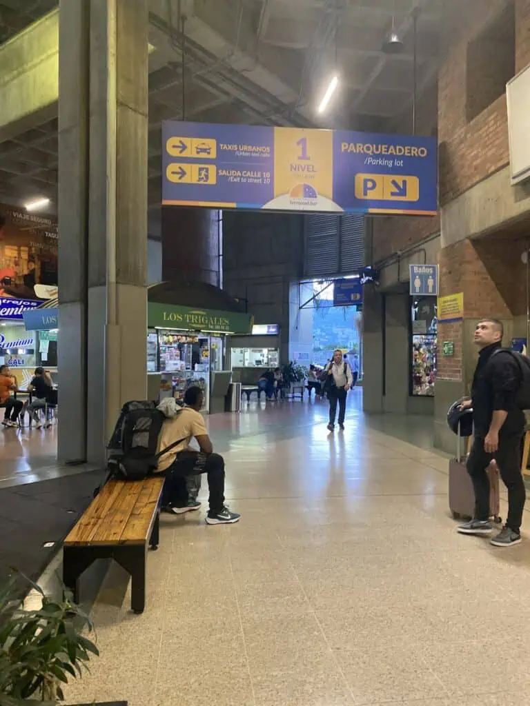 Einkaufszentrum Terminal Sur 1