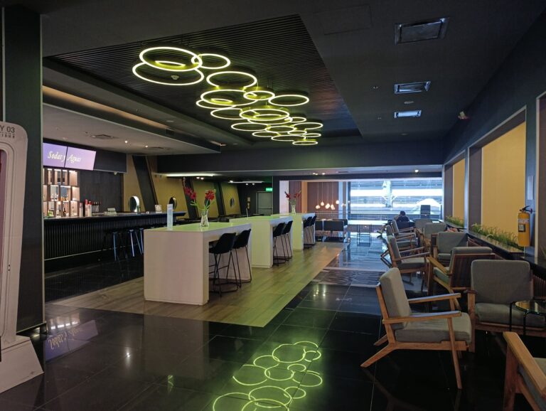 Cinemark 8211 Arkadia 4