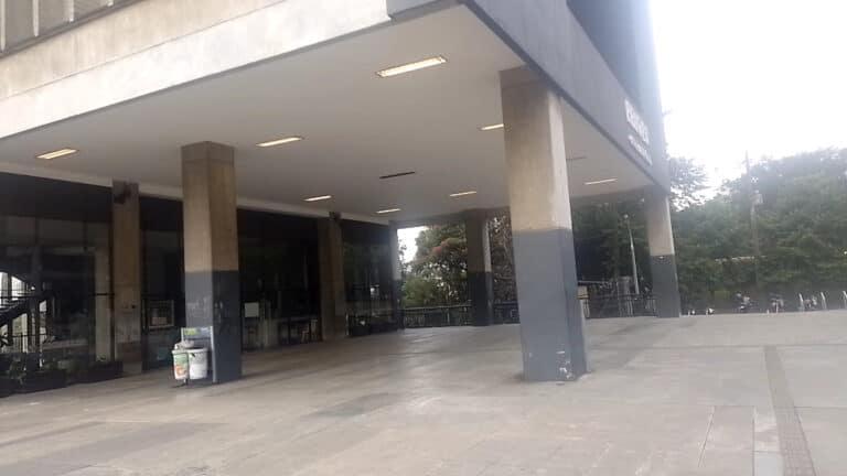 Parque Biblioteca Gabriel Garcia Marquez 2