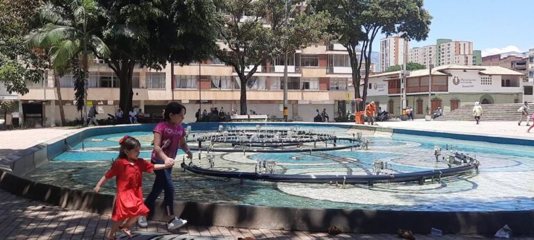 Parque De Bolivar 2