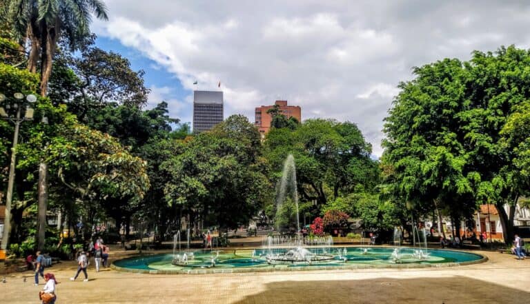 Parque De Bolivar 3