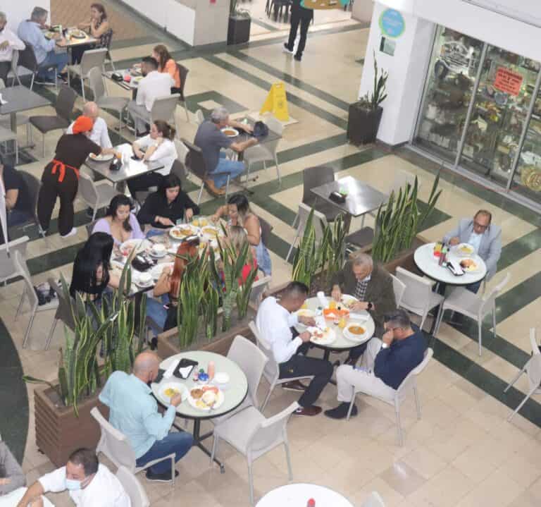 Union Plaza Centro Comercial 4