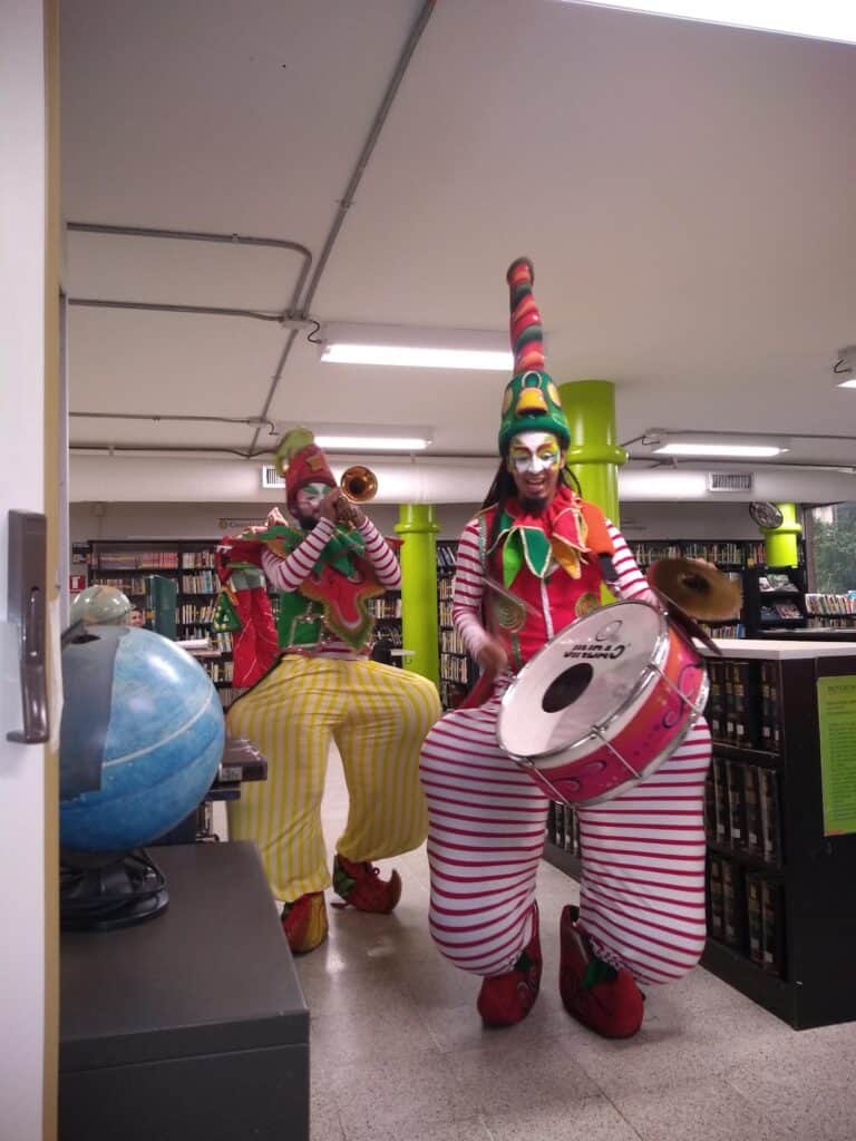 Biblioteca Publica Comfenalco Hector Gonzalez Meji 3