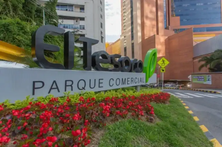El Tesoro Parque Comercial 1