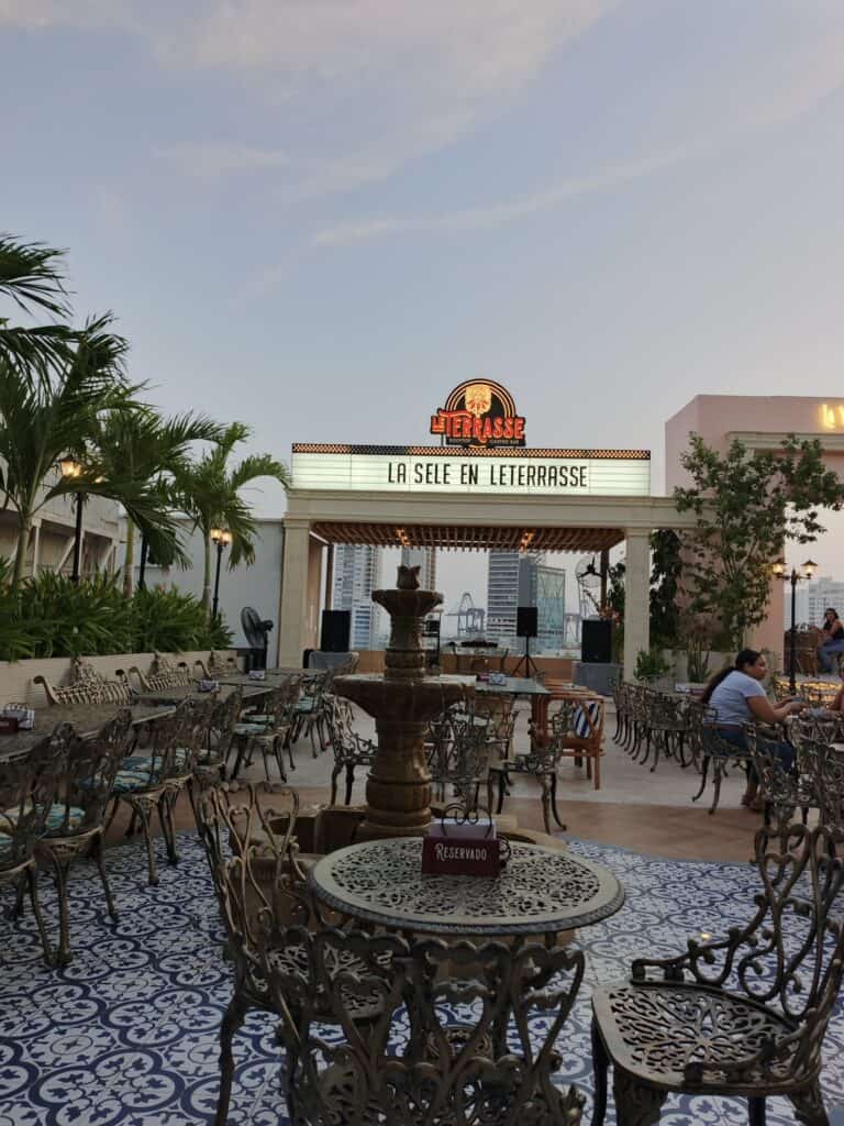 Le Terrasse 8211 Gastro Bar 1