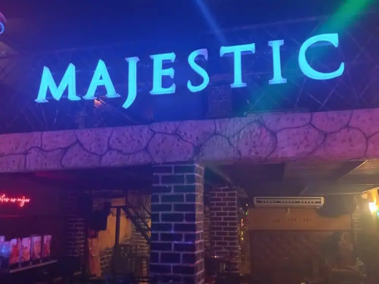 Majestic Premium Bar 1