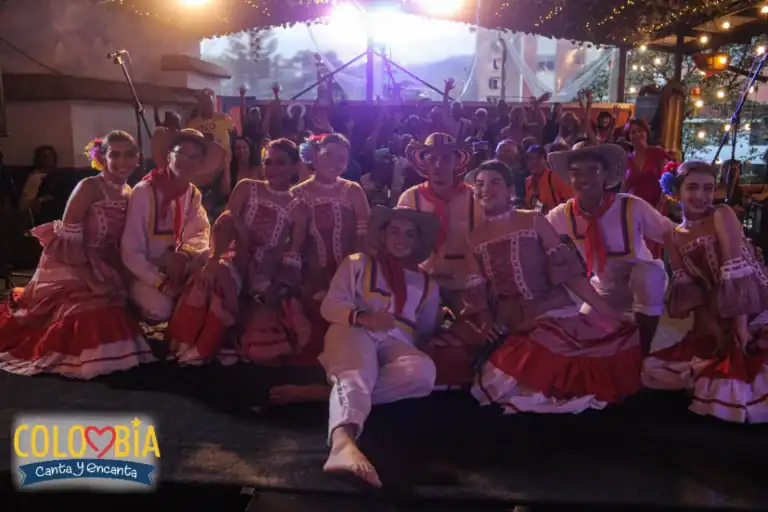 Colombia Canta Y Encanta 3