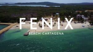 FENTIX Beach Cartagena, destino turístico en la costa caribeña colombiana, con playa de arena blanca, aguas cristalinas, palmeras y alojamiento frente a la playa para eventos y relax.