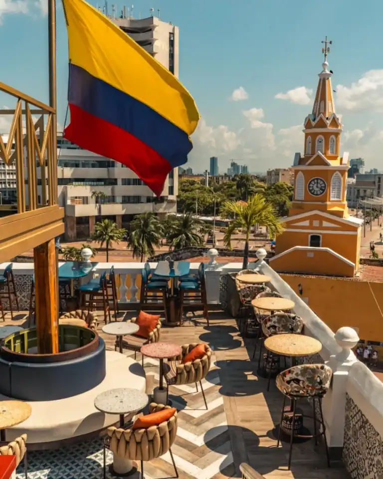 Mirador Culture Bar 1