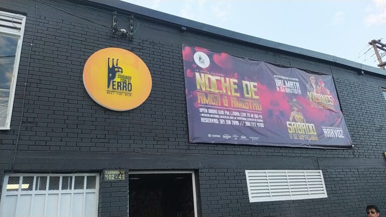 Bar Cuidado Con El Perro Mfb 1