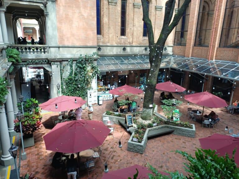 Centro Comercial Villanueva 1