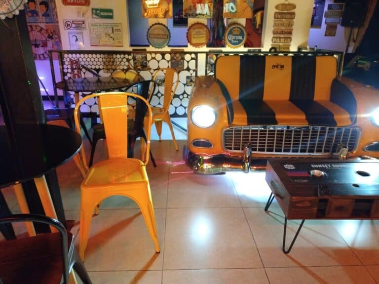 La Oficina Bar Show 777 2