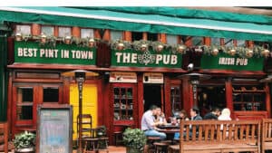 Owner El Irish Pub Zona T 1