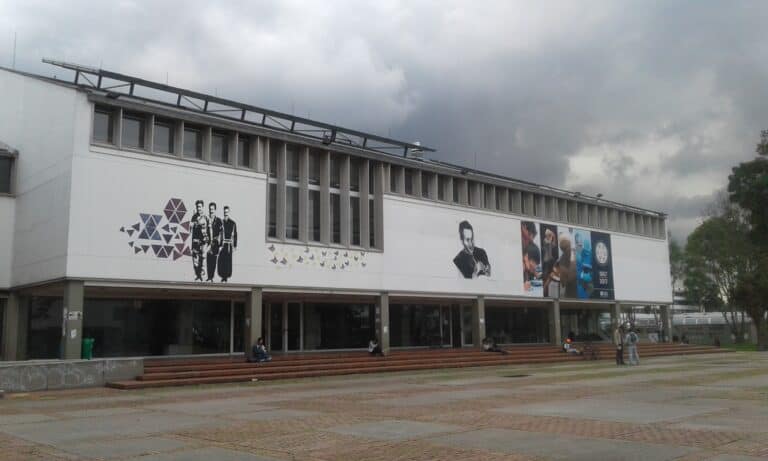 102 8211 Biblioteca Universitaria 8220gabriel Garc 1