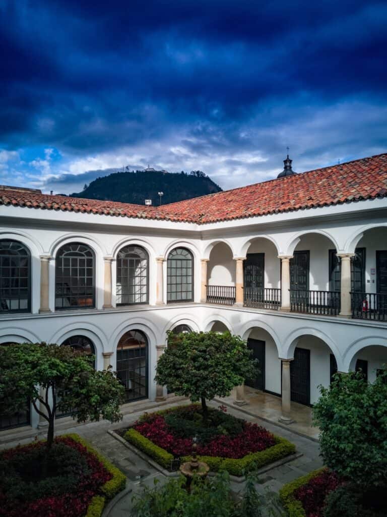 Museo De Arte Miguel Urrutia Mamu 3