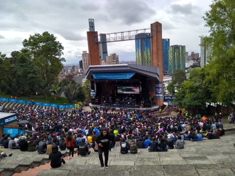 Teatro Al Aire Libre La Media Torta 1
