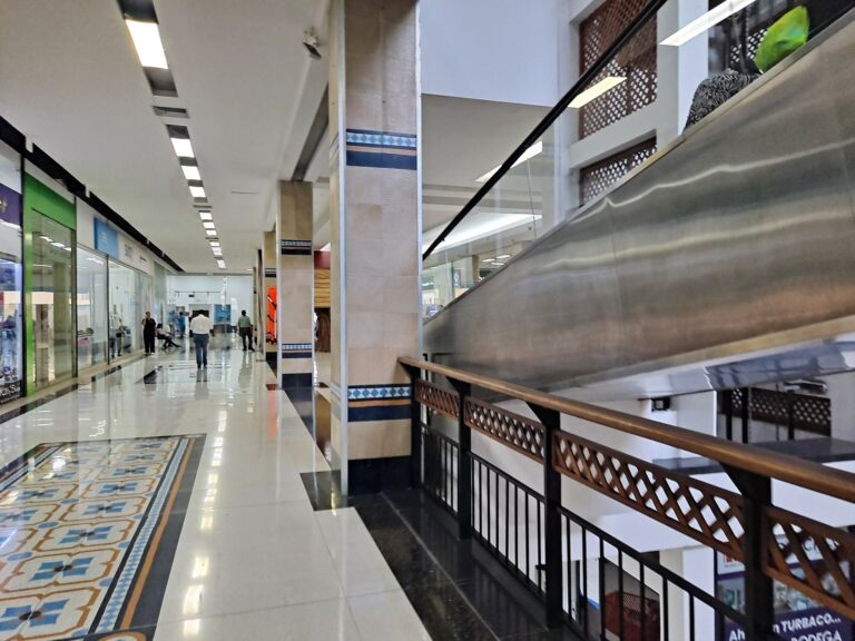Centro Comercial Portal De San Felipe 3