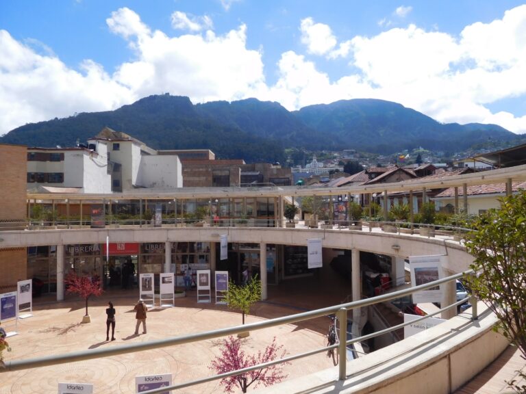 Centro Cultural Gabriel Garcia Marquez 3