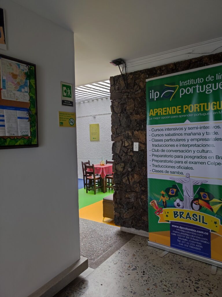 Instituto De Lingua Portuguesacasa Italia Medellin 3