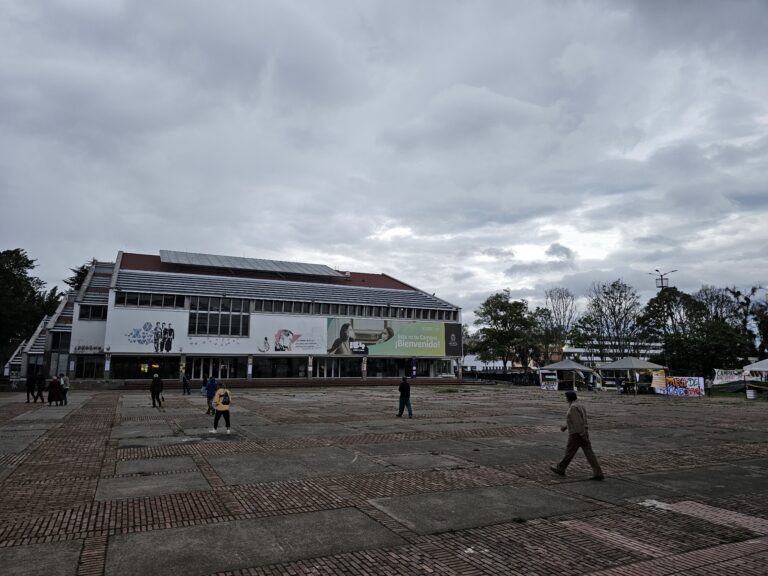 104 8211 Auditorio Leon De Greiff 4