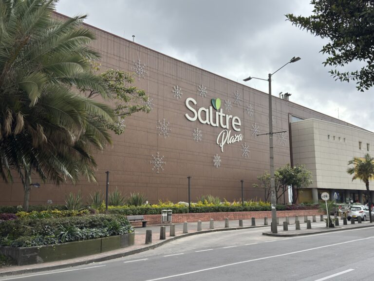 Centro Comercial Salitre Plaza 1