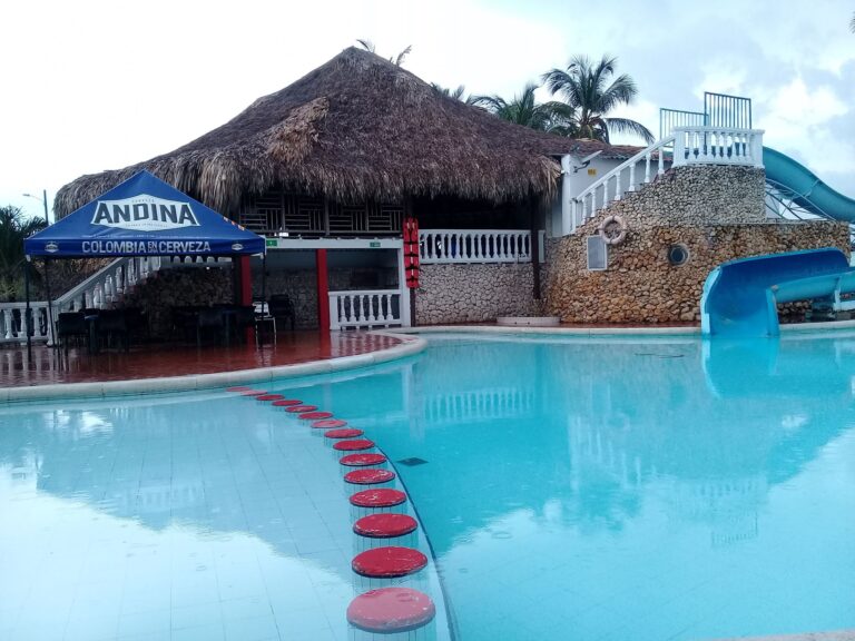 Club Naval De Suboficiales 1