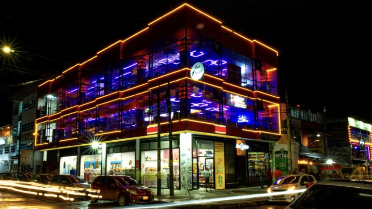 Don Quijote Music Hall 1