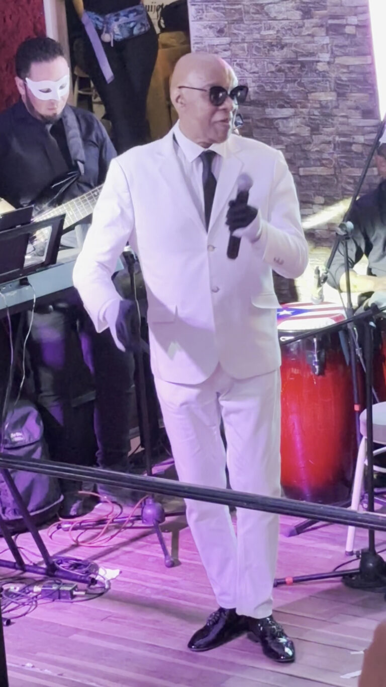 Don Quijote Music Hall 2