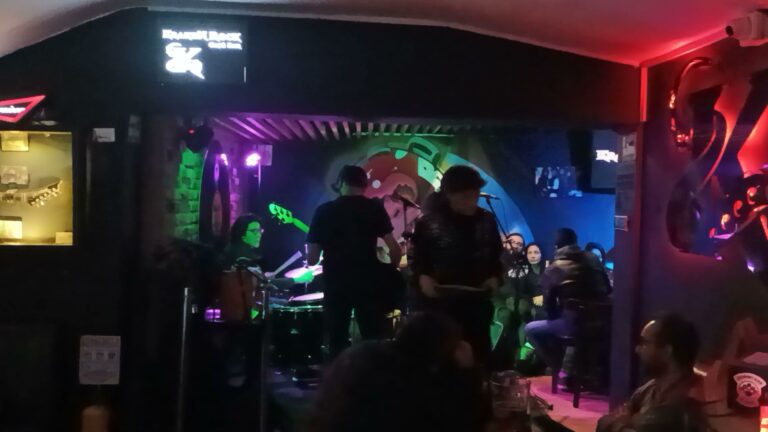 Kraken Rock Cafe Bar 2