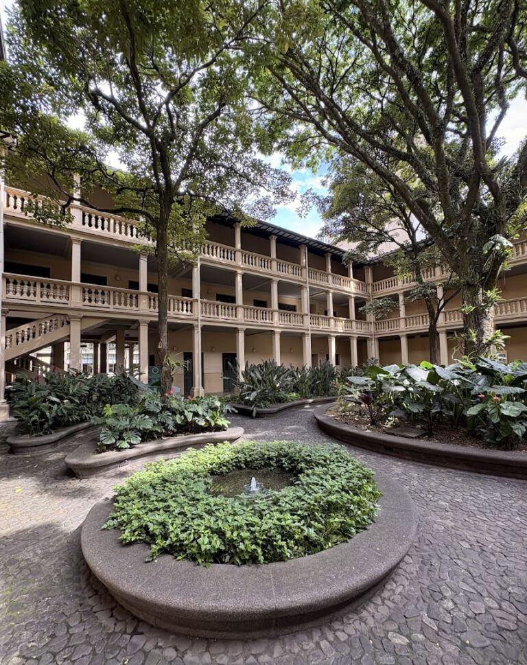 Edificio Paraninfo Universidad de Antioquia3