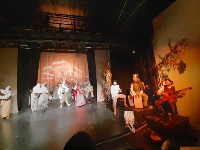 Teatro Casa Teatrova - Image 01