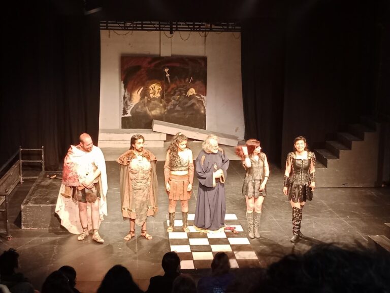 Dithyrambustheater - Bild 01