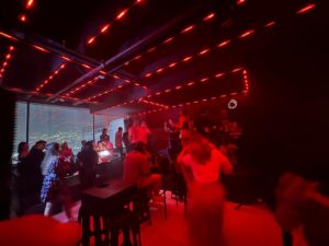 Tsunami Night Club - Immagine 01