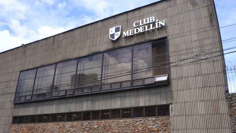 Club Medellín - Image 02
