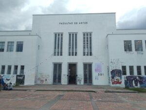 301 – Artes Plásticas - Image 01